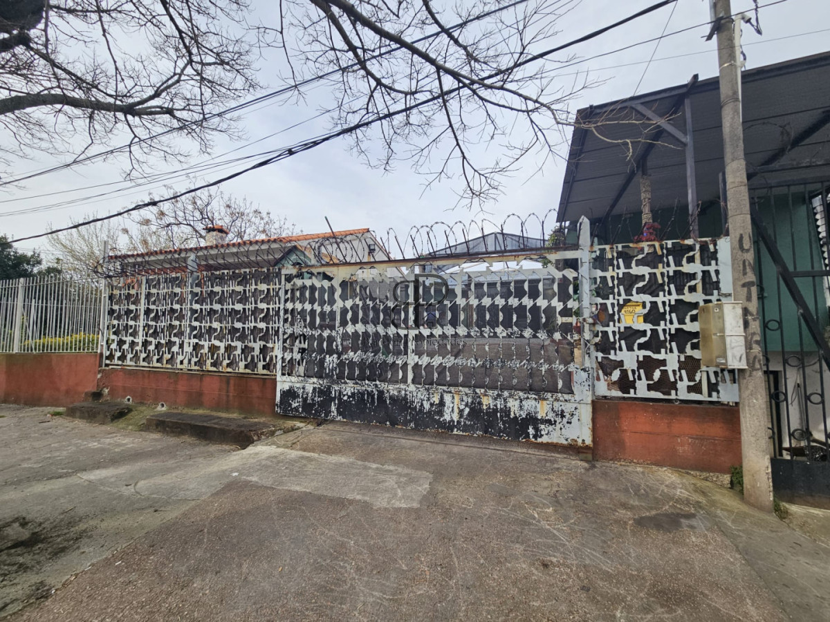Casa ID.7030 - Venta con Renta Padron Unico Local Casa y Apartamento Cerro