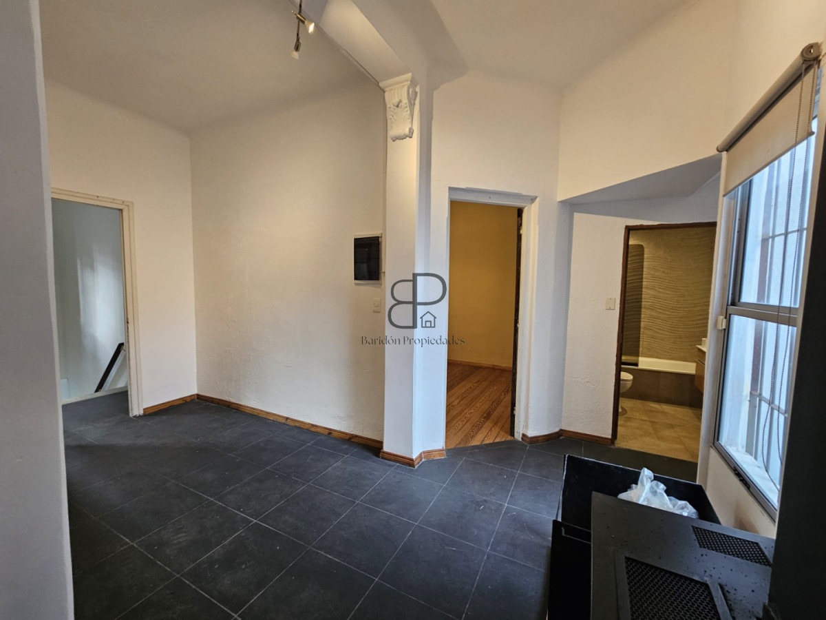 Casa ID.6540 - Venta Casa 3 o 4 Dormitorios Barbacoa y Garaje La Blanqueada