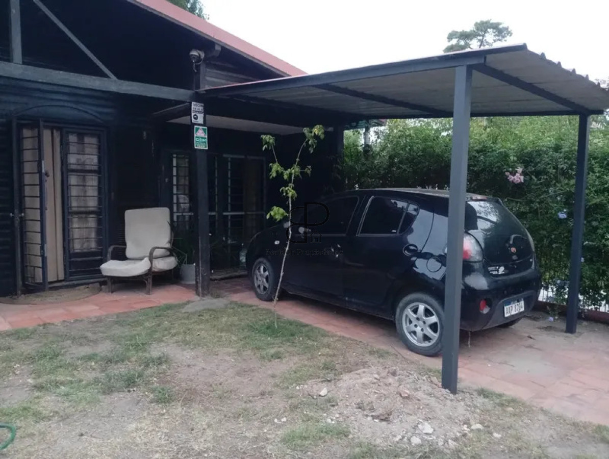 Casa ID.6935 - Venta Casa 3 Dormitorios El Pinar con patio y cochera 