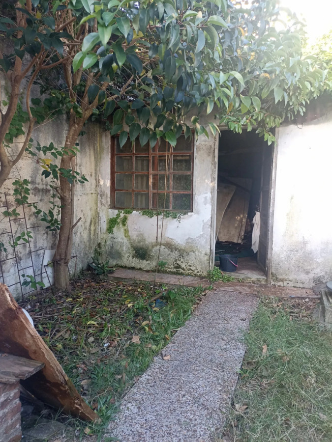 Casa ID.5668 - Venta Casa 2 Dormitorios Pocitos con patio 