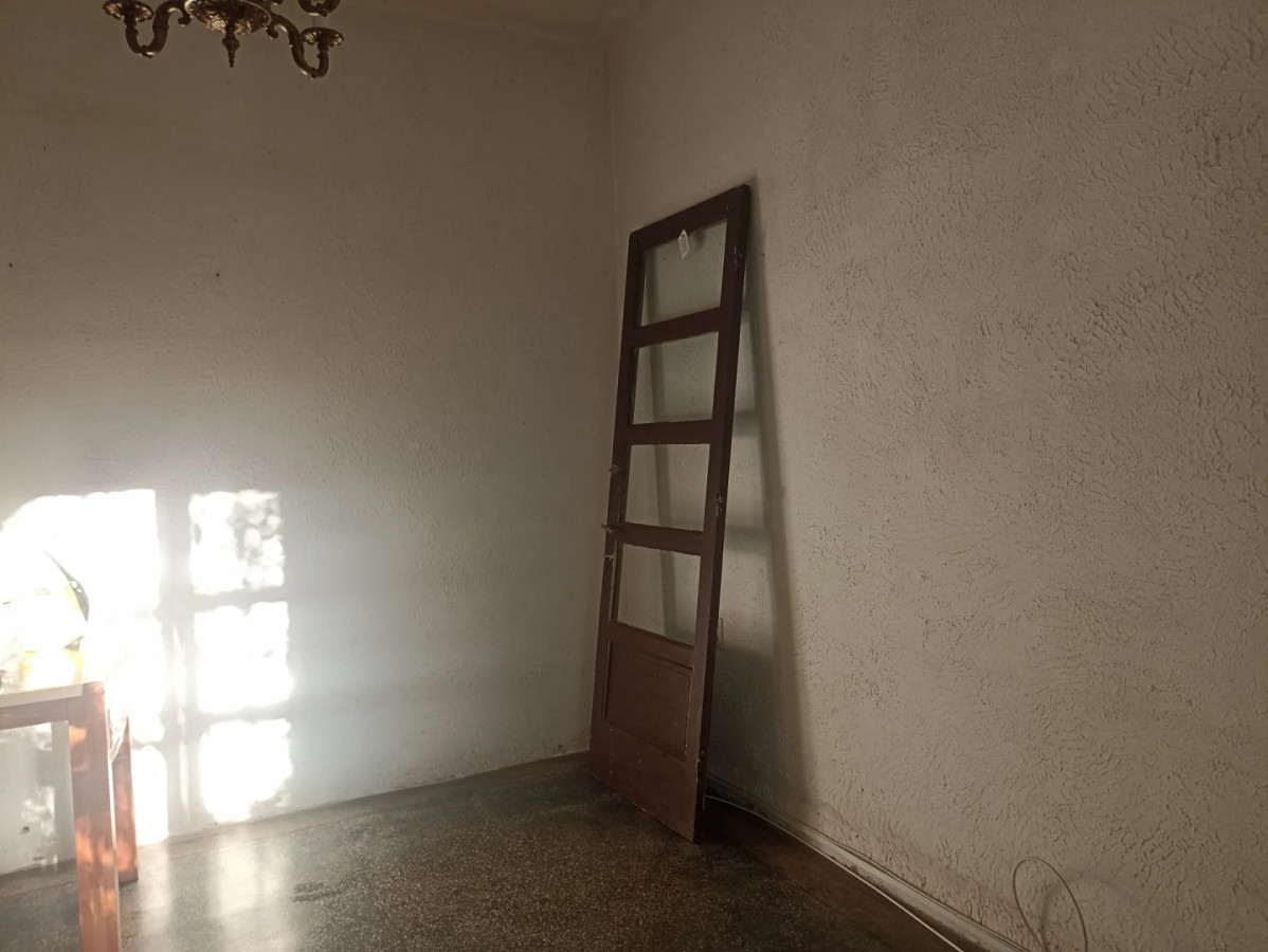 Casa ID.5668 - Venta Casa 2 Dormitorios Pocitos con patio 