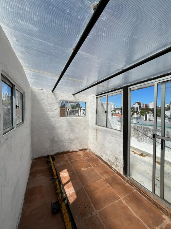 Casa ID.5446 - Venta Casa 3 o 4 Dormitorios Parque Rodo Inversion con Terraza