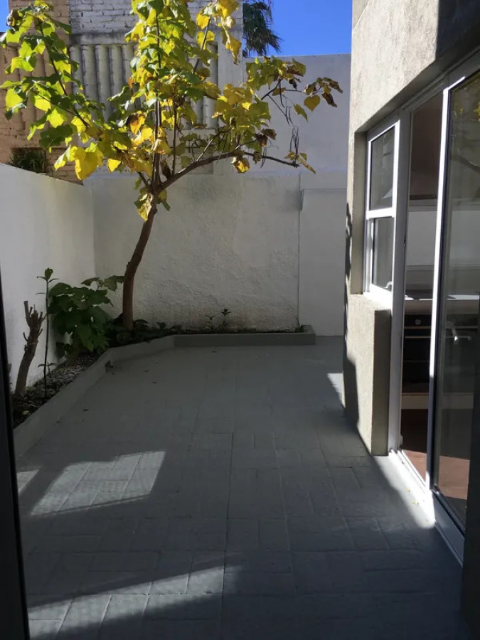 Casa ID.6399 - Alquiler Casa 4 Dormitorios Carrasco patio y garaje