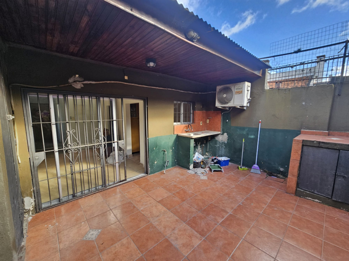 Casa ID.6496 - Alquiler Casa 2 Dormitorios Brazo Oriental patio y cochera