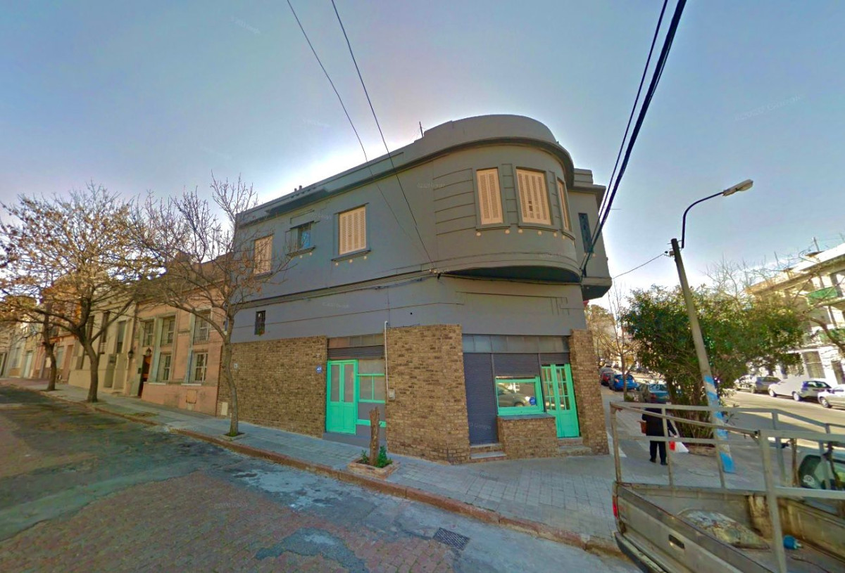 Casa ID.4682 - Venta Casa Esquina con Local Palermo Inversión