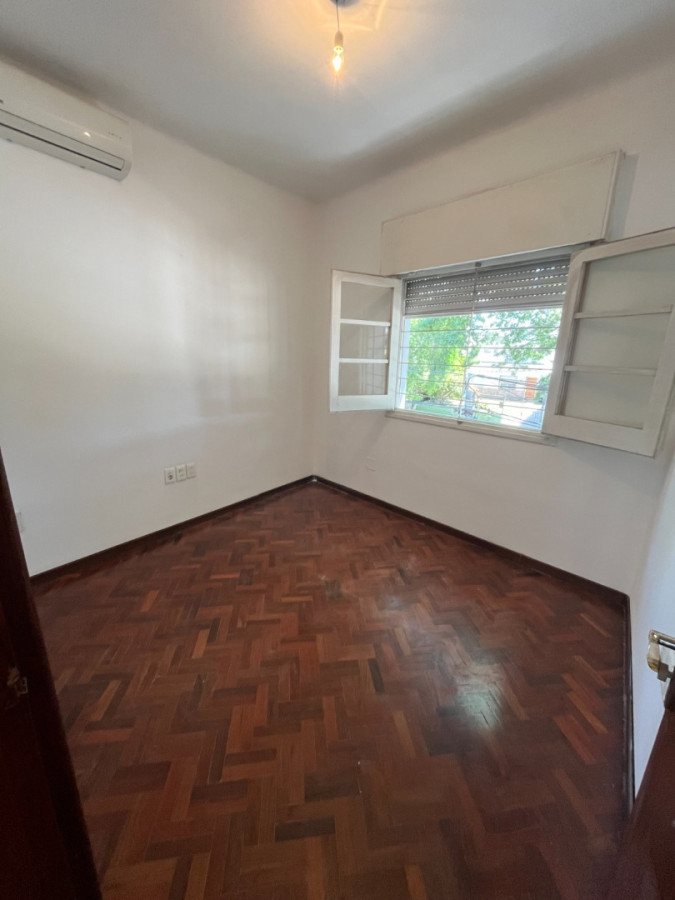 Casa ID.6063 - Alquiler Casa PH 4 Dormitorio Buceo con parrillero