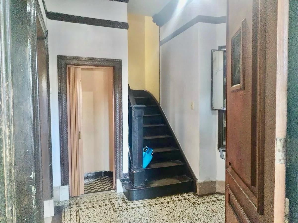 Casa ID.4502 - Venta Gran Casa 14 Dormitorios y Terreno Malvin Inversión 