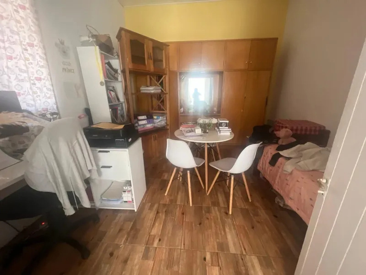 Casa ID.6068 - Alquiler Casa 2 Dormitorios La Teja con patio y cochera