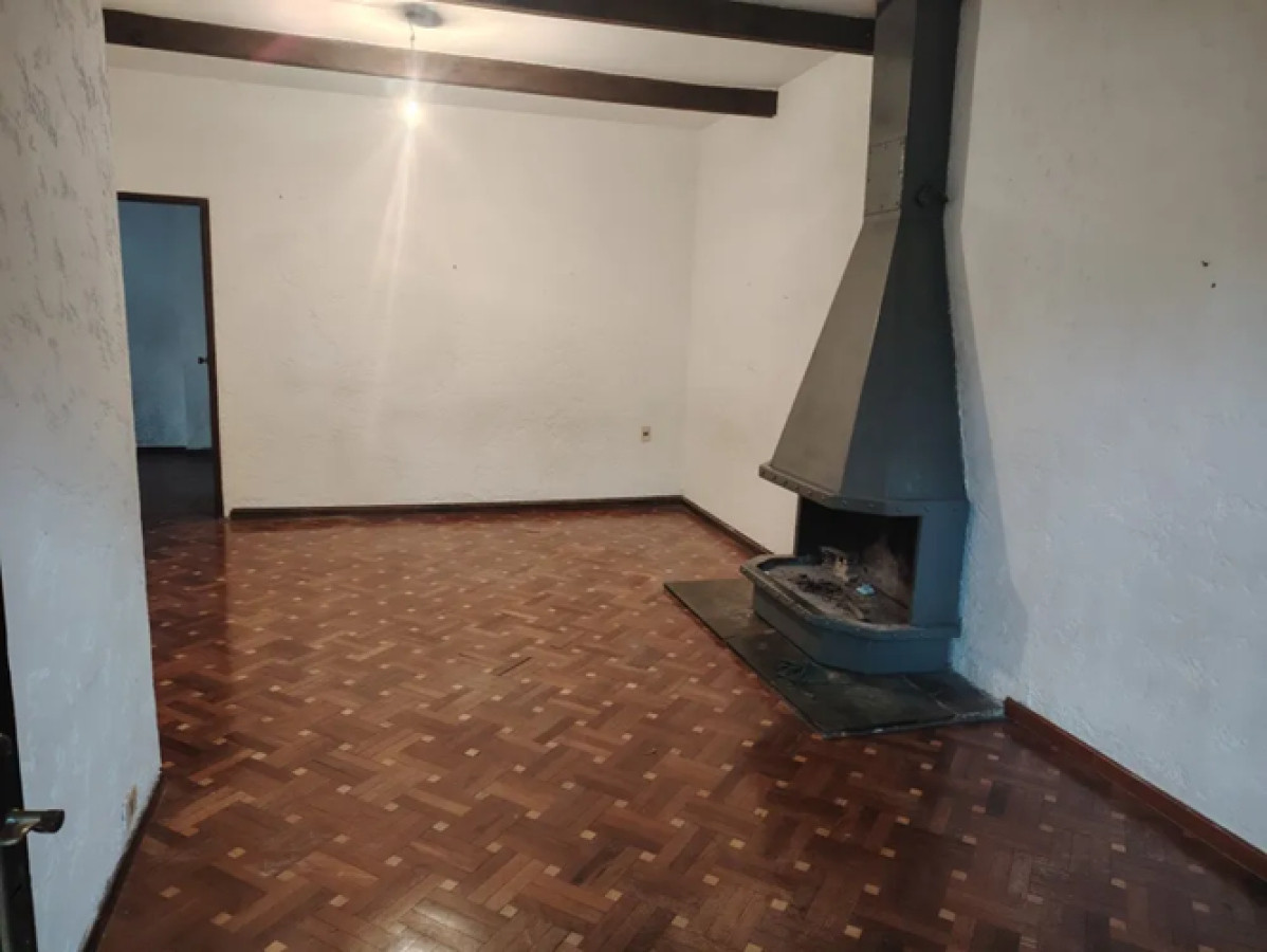 Casa ID.5027 - Venta y Alquiler Casa 3 o 4 Dormitorios Carrasco con Garaje y Patio