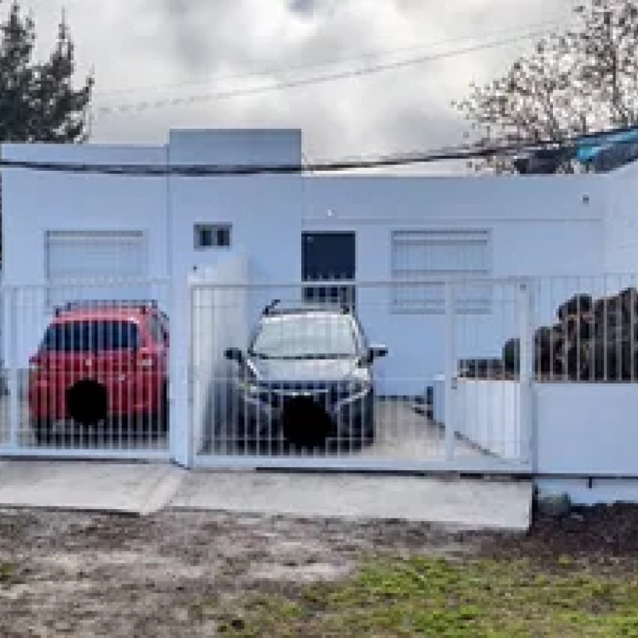 Casa ID.6231 - Alquiler Casa nueva 2 Dormitorios Beldevere Patio y Cochera