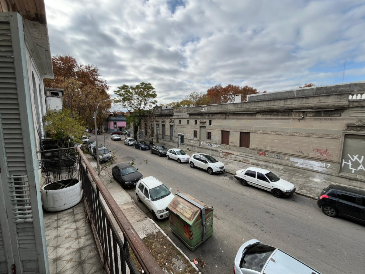 Casa ID.5888 - Venta Casa a Reciclar 2 Dormitorios Aguada terraza y parrillero