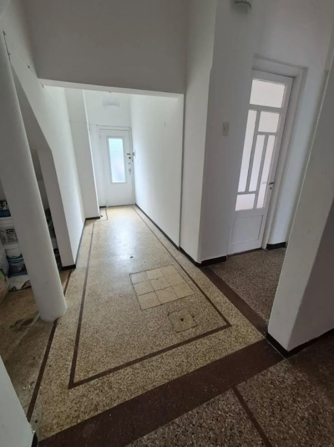 Casa ID.6662 - Alquiler Casa Ph 2 Dormitorio Malvin con patio y cochera