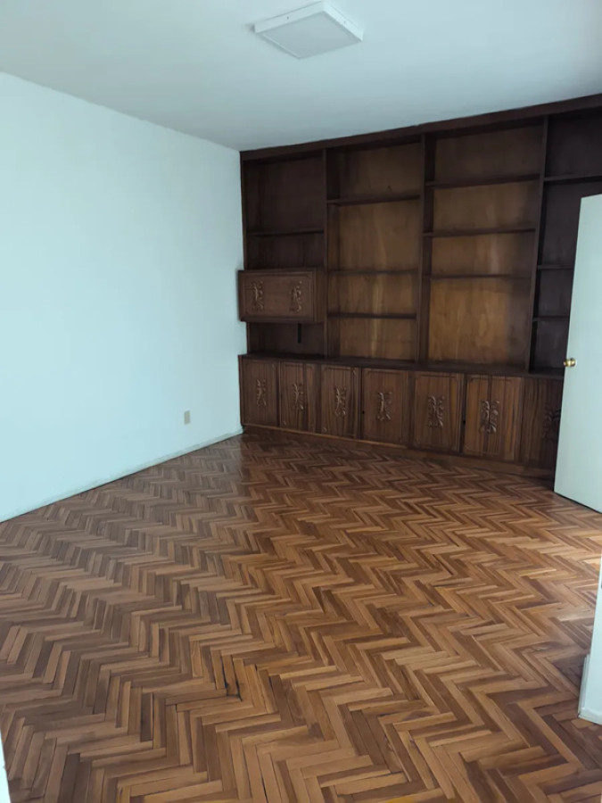 Casa ID.5743 - Alquiler Casa de Altos 4 Dormitorios Centro Ideal Empresa 