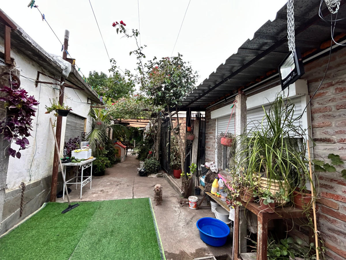 Casa ID.3703 - Inversion Venta 2 Casas Padrón Único Belvedere con Barbacoa