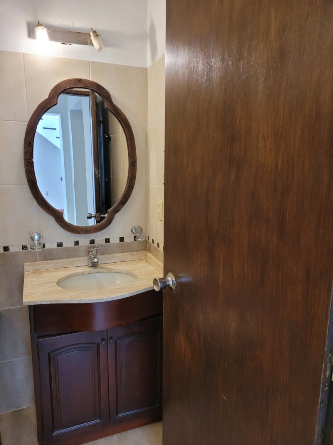 Casa ID.5461 - Alquiler Casa 3 Dormitorios Tres Cruces con azotea 