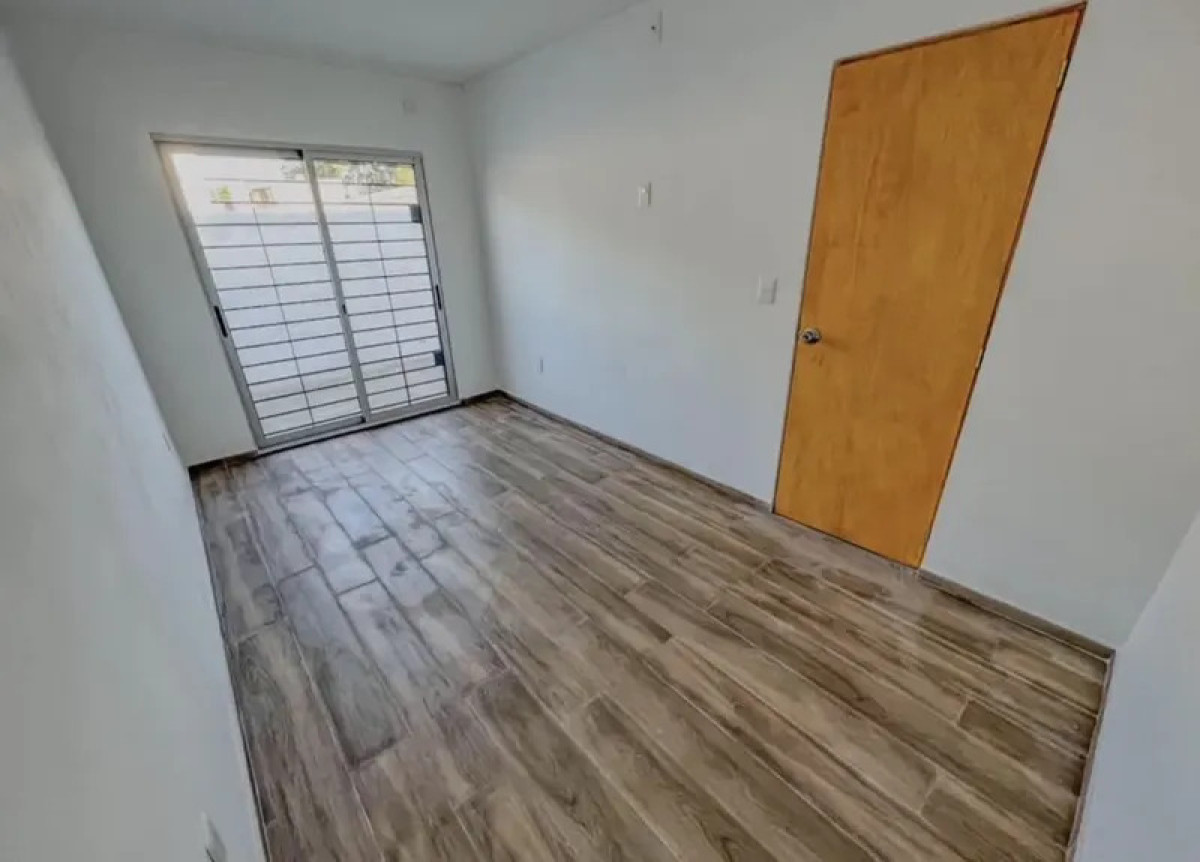 Casa ID.6564 - Alquiler Casa en PH 1 Dormitorio Buceo con patio