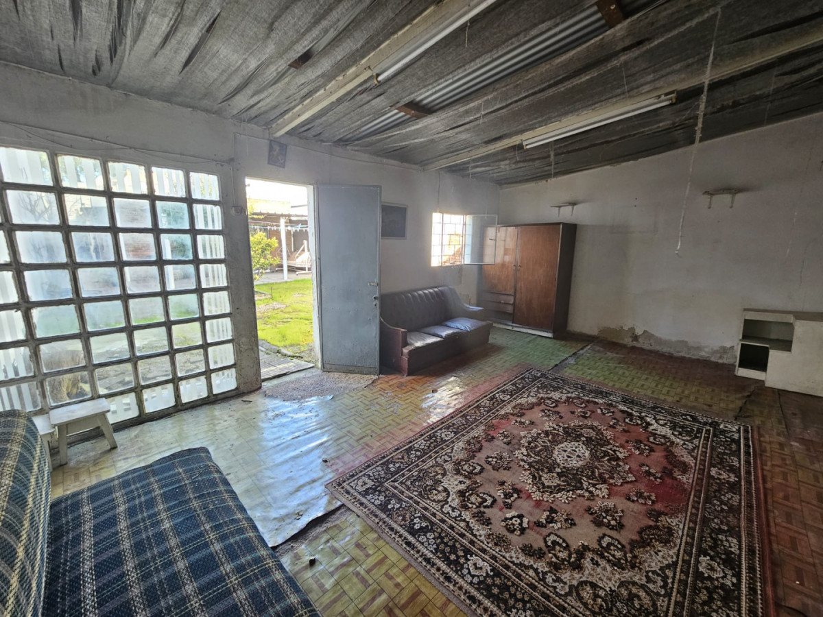 Casa ID.6268 - Venta Casa y Apartamento 4 Dormitorios Brazo Oriental Cochera