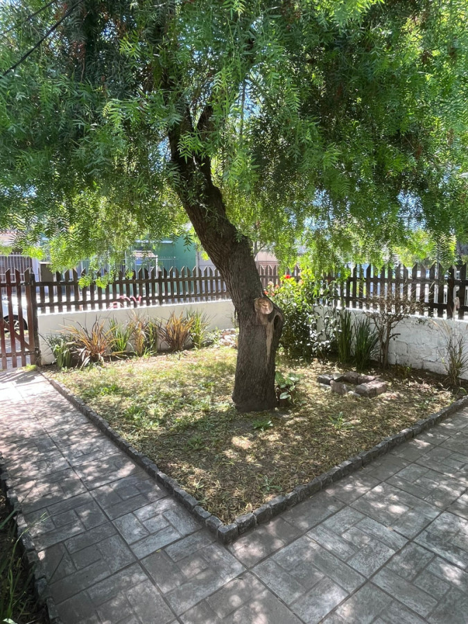 Casa ID.6096 - Alquiler Casa 2 Dormitorios Buceo con patio 