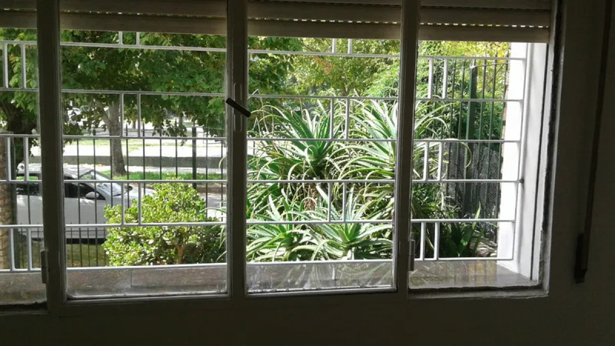 Casa ID.5885 - Alquiler Casa 2 Dormitorio Buceo con patio con parrillero