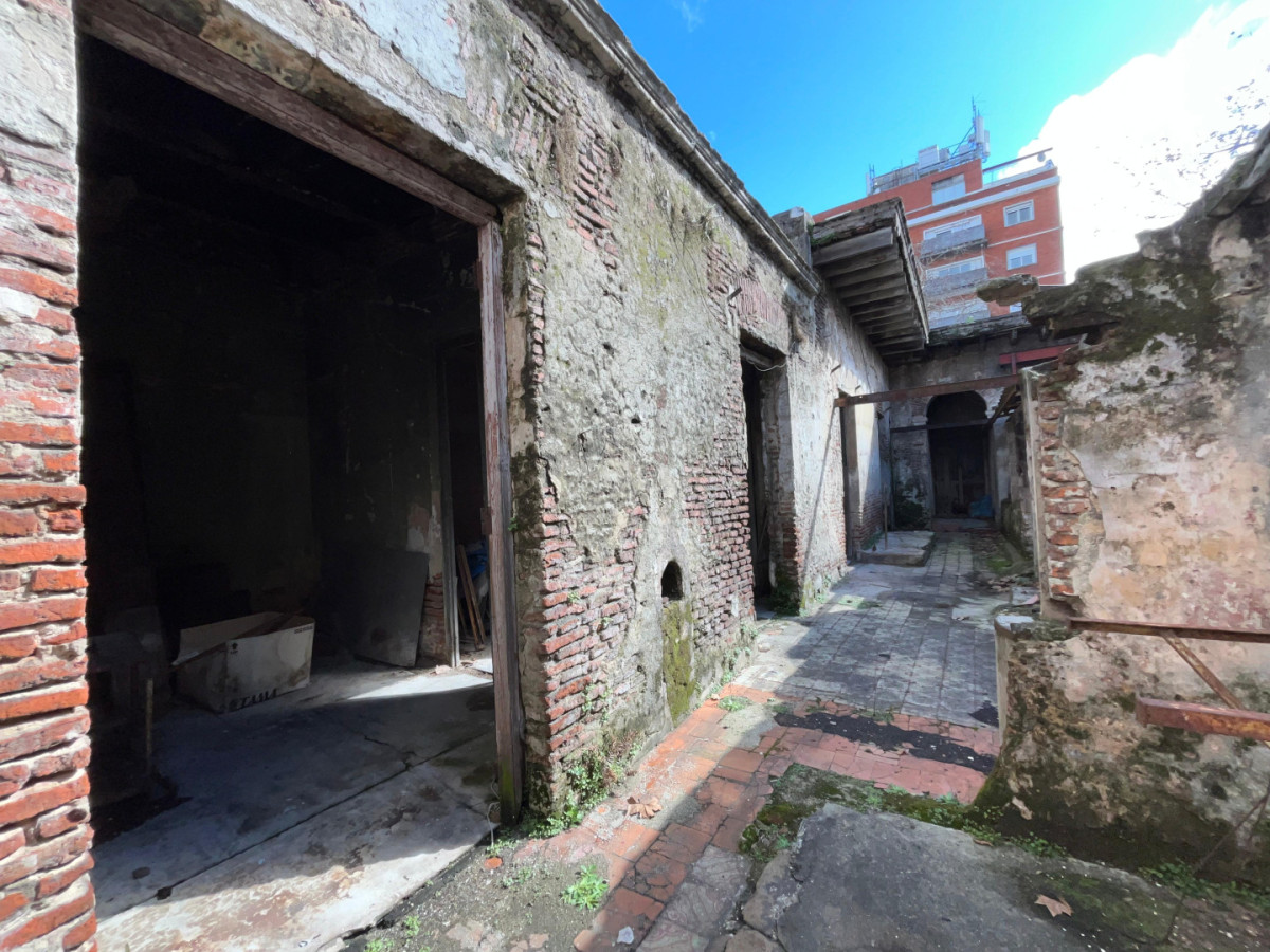Casa ID.6792 - Venta Propiedad con Terreno para Desarrollo Edificio Cordon