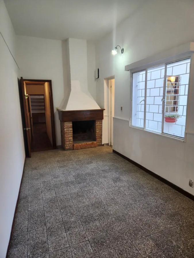 Casa ID.5857 - Alquiler Casa 2 Dormitorios Goes con patio y cochera