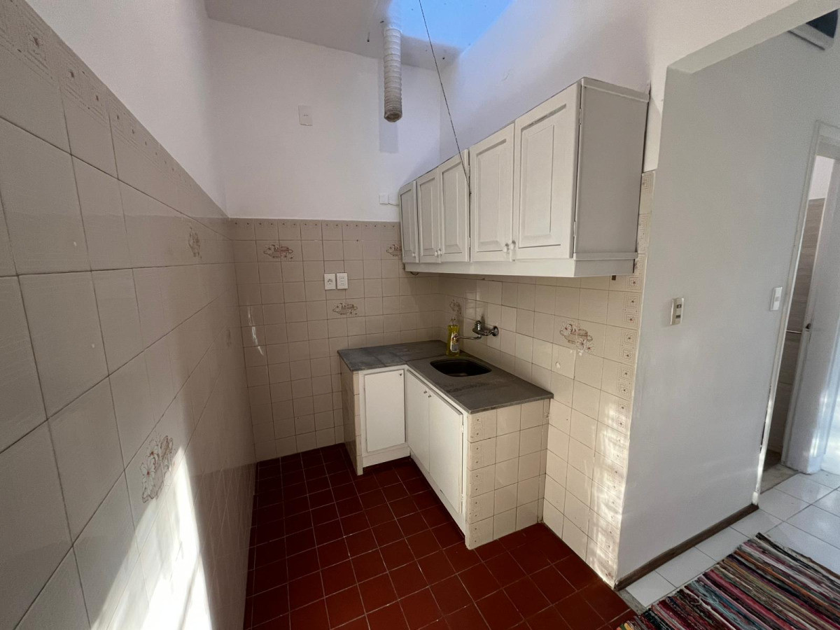 Casa ID.5333 - Alquiler Casa 2 Dormitorios Jacinto Vera con azotea