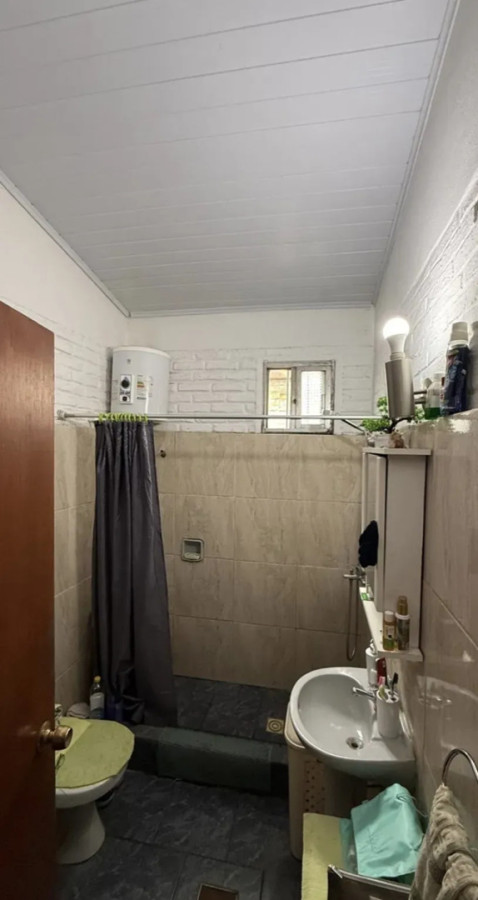 Casa ID.6092 - Venta Padron con 3 Casas Malvin Ideal Inversion 560m2