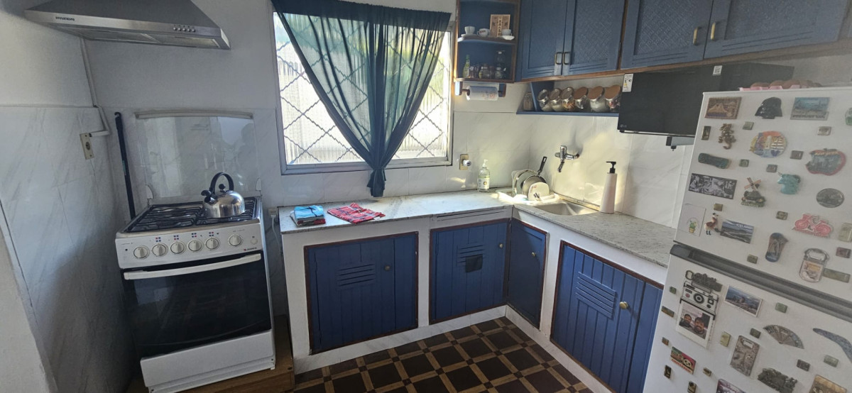 Casa ID.6057 - Venta Casa 2 Dormitorios Perez Castellanos Barbacoa y Cochera