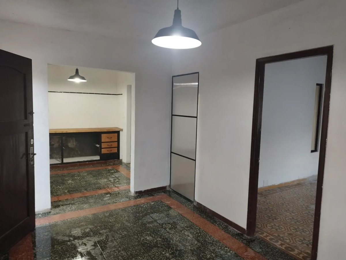 Casa ID.6217 - Alquiler Casa 2 Dormitorios Cerro con Cochera y Patio