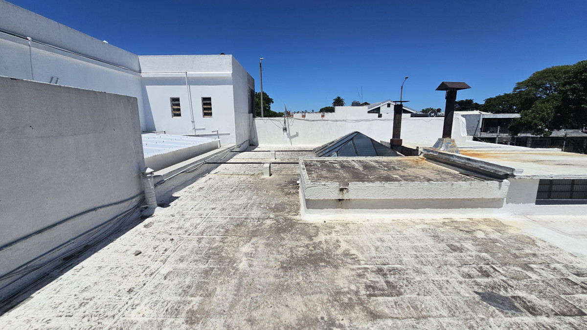 Casa ID.3323 - Venta Casa Sayago sobre Millán 2 Dormitorios Patio y Cochera 