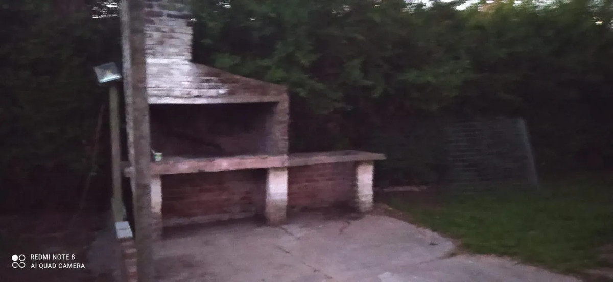 Casa ID.6883 - Alquiler Casa Lagomar 4 Dormitorios Patio Cochera y Parrillero