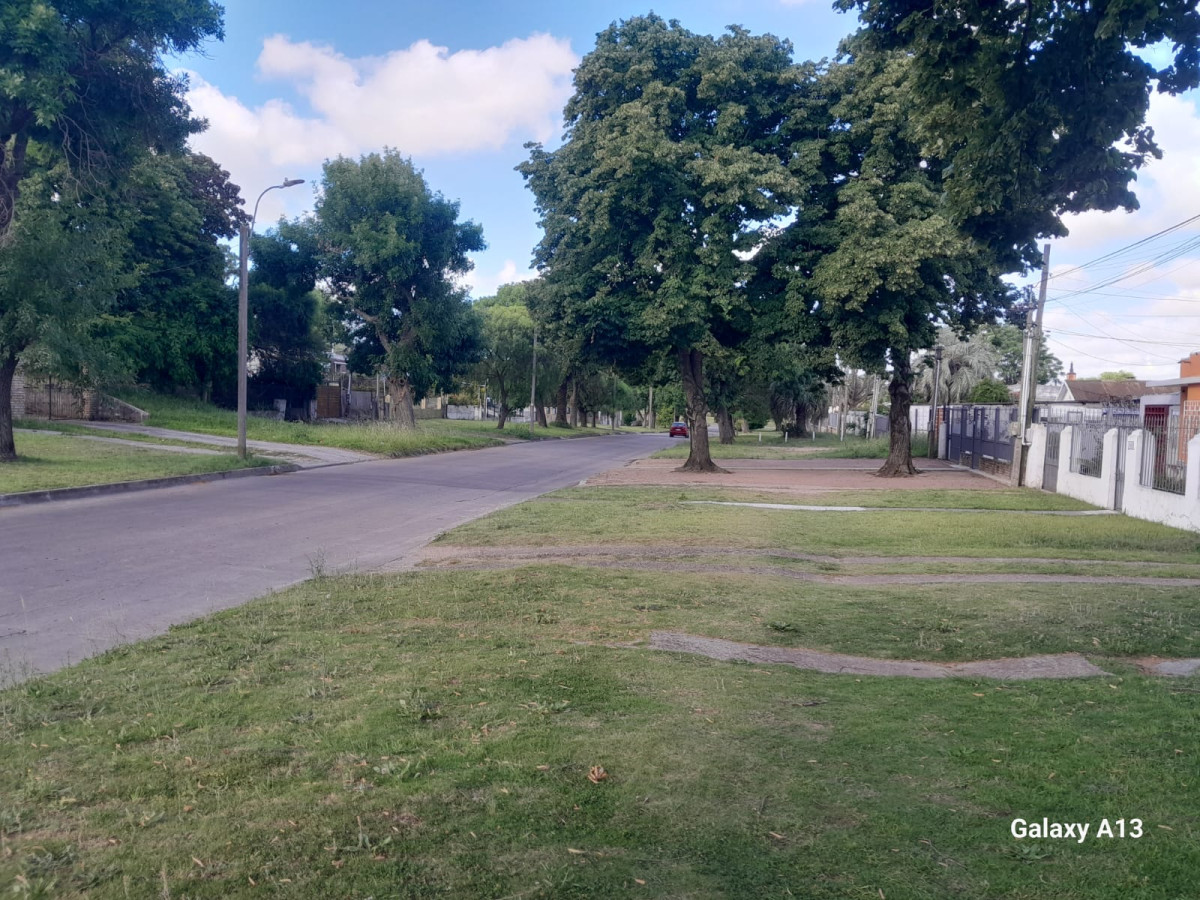 Casa ID.5066 - Alquiler Casa 3 Dormitorios Peñarol patio y cochera