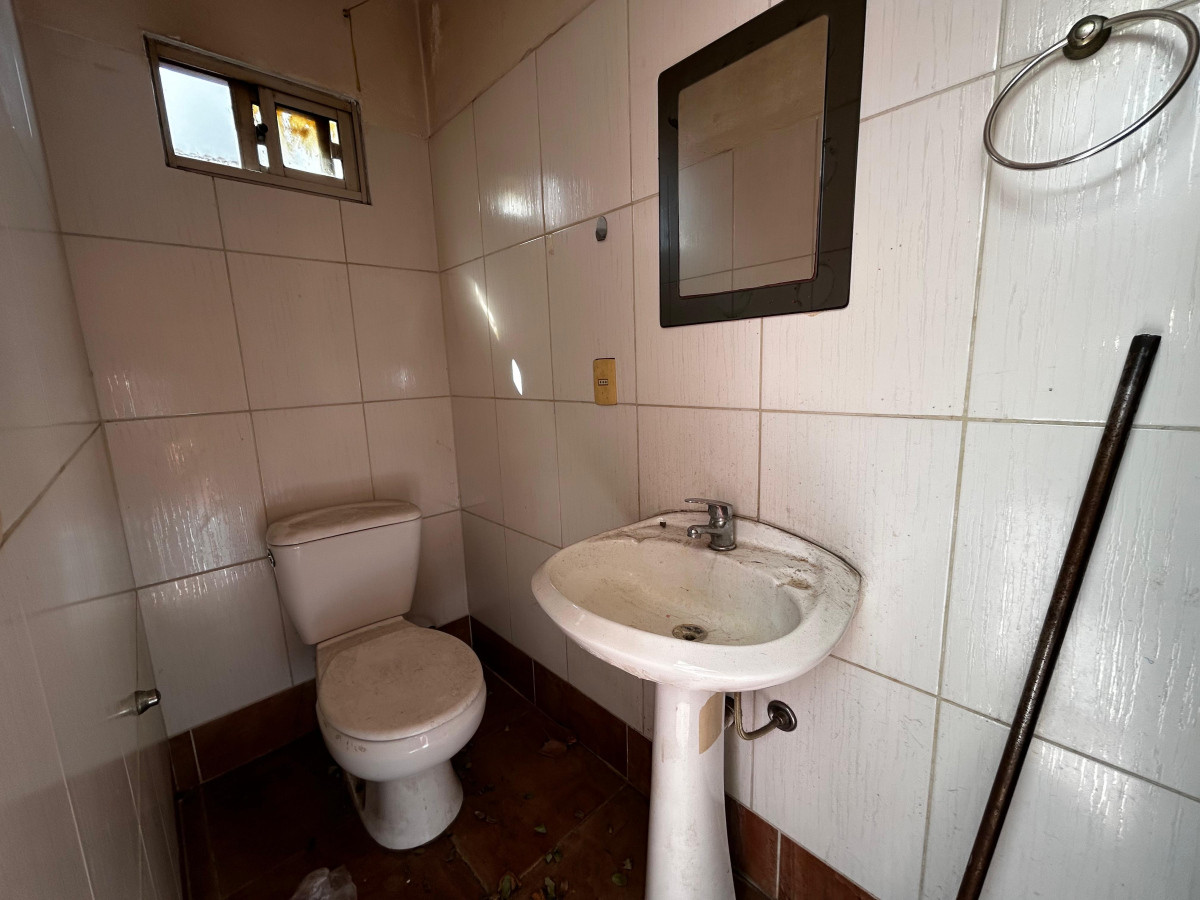 Casa ID.5254 - Venta Casa a Reciclar 3 Dormitorios Pocitos con Cochera