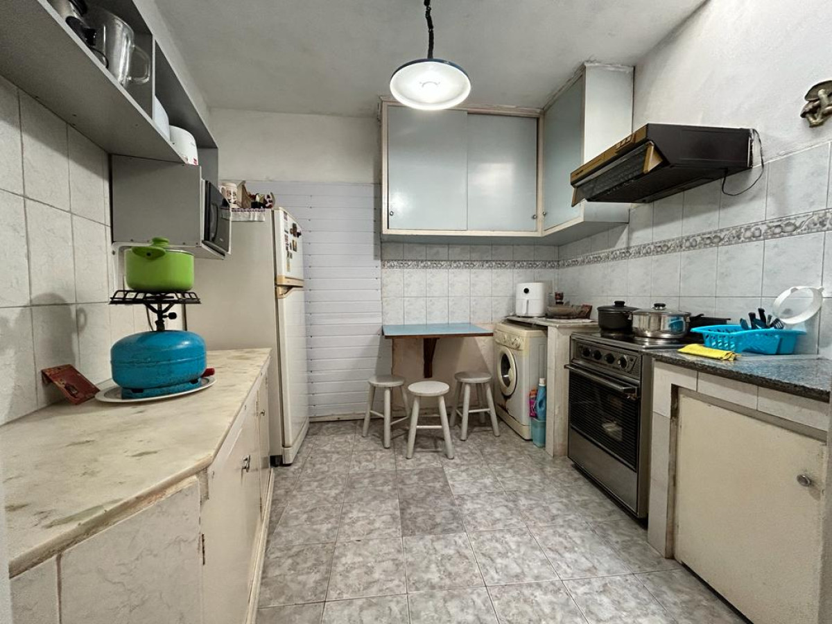 Casa ID.2740 - Venta Casa en ph 2 Dormitorios Buceo con Barbacoa y Garaje