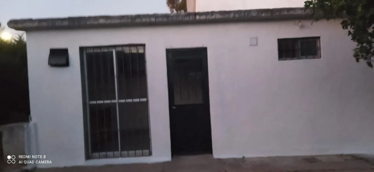 Casa ID.6883 - Alquiler Casa Lagomar 4 Dormitorios Patio Cochera y Parrillero