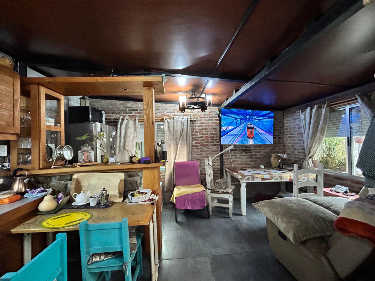 Casa ID.3703 - Inversion Venta 2 Casas Padrón Único Belvedere con Barbacoa