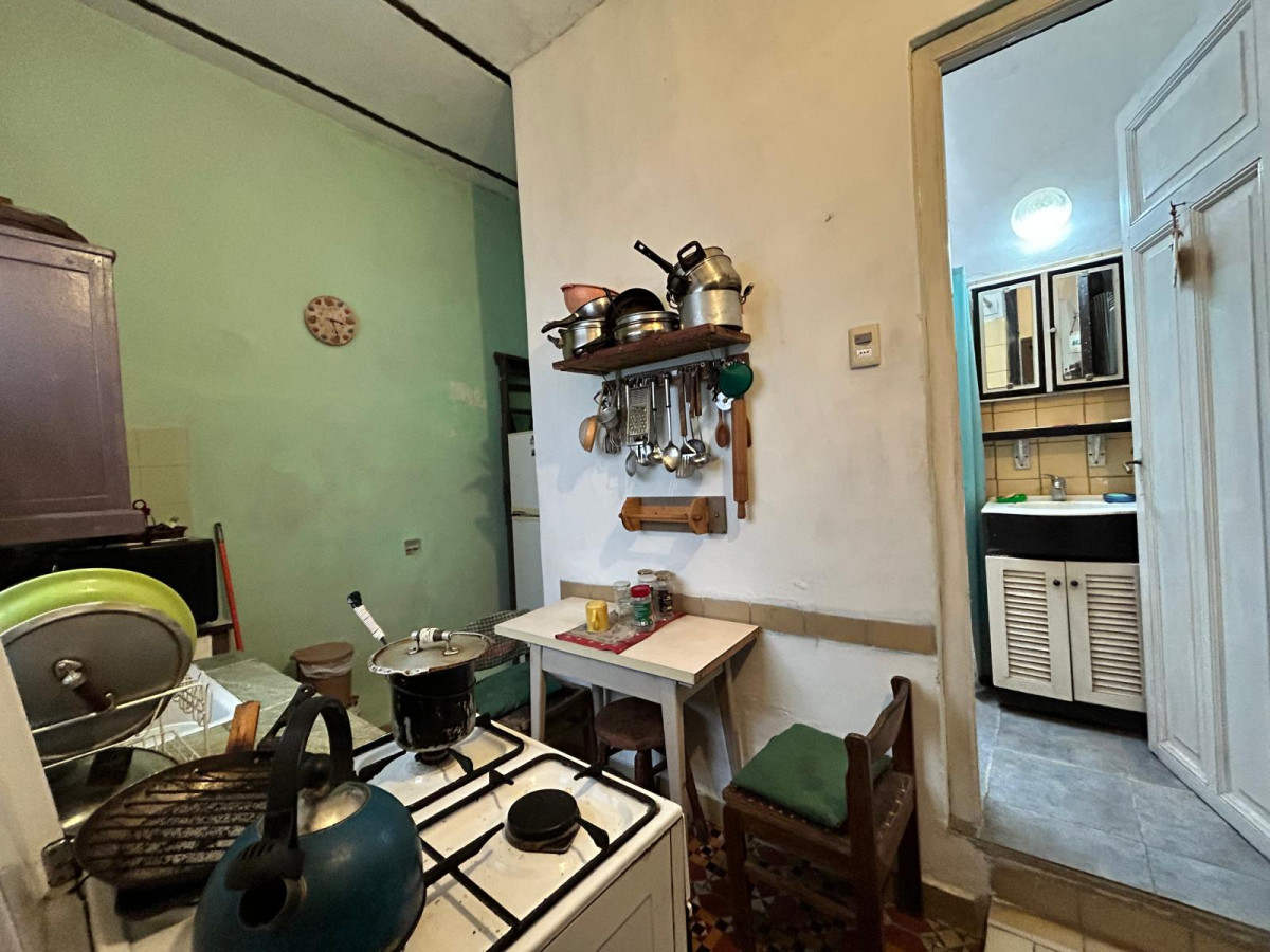Casa ID.3381 - Venta Casa 2 Dormitorios Ciudad Vieja con Patio y Parrillero