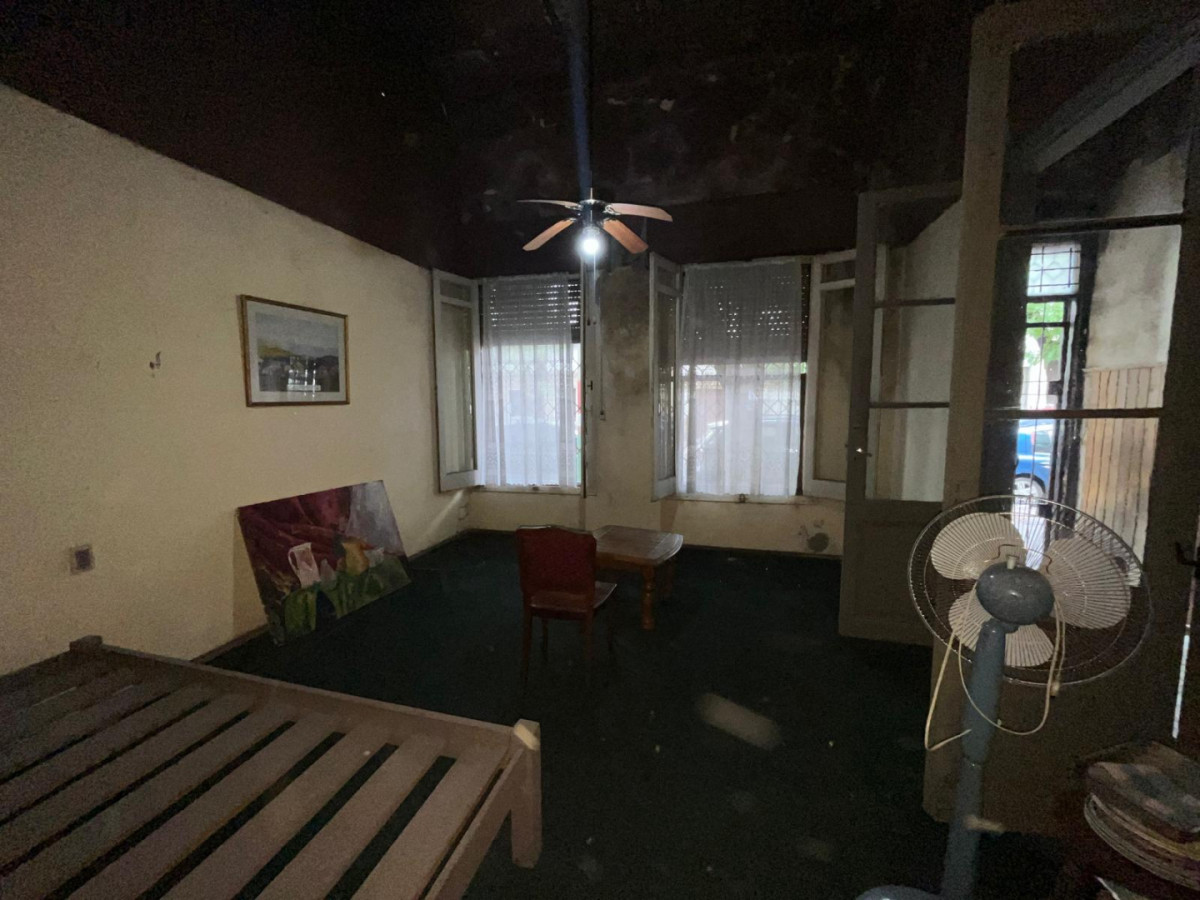 Casa ID.6044 - Venta Casa a Reciclar 3 Dormitorios Aguada con azotea