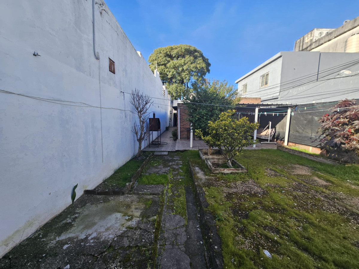 Casa ID.6268 - Venta Casa y Apartamento 4 Dormitorios Brazo Oriental Cochera