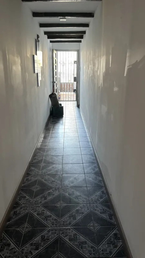 Casa ID.6450 - Alquiler Casa 2 Dormitorios La Blanqueada con azotea y cochera