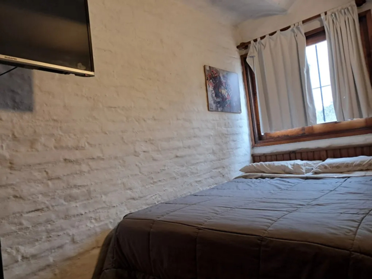 Casa ID.5041 - Venta Casa Duplex 2 Dormitorios Reducto con Barbacoa