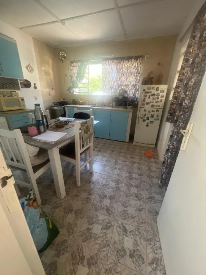 Casa ID.6068 - Alquiler Casa 2 Dormitorios La Teja con patio y cochera