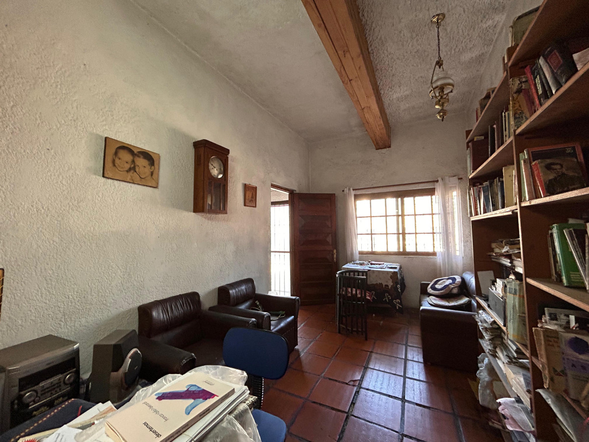 Casa ID.4680 - Venta Casa 3 Dormitorios Reducto con garaje,barbacoa y patio