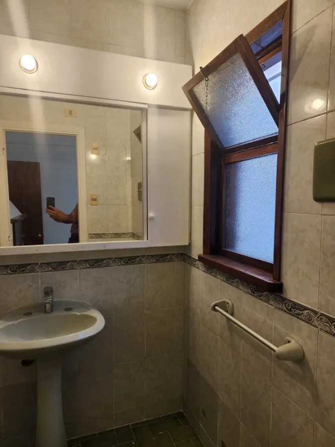 Casa ID.5857 - Alquiler Casa 2 Dormitorios Goes con patio y cochera