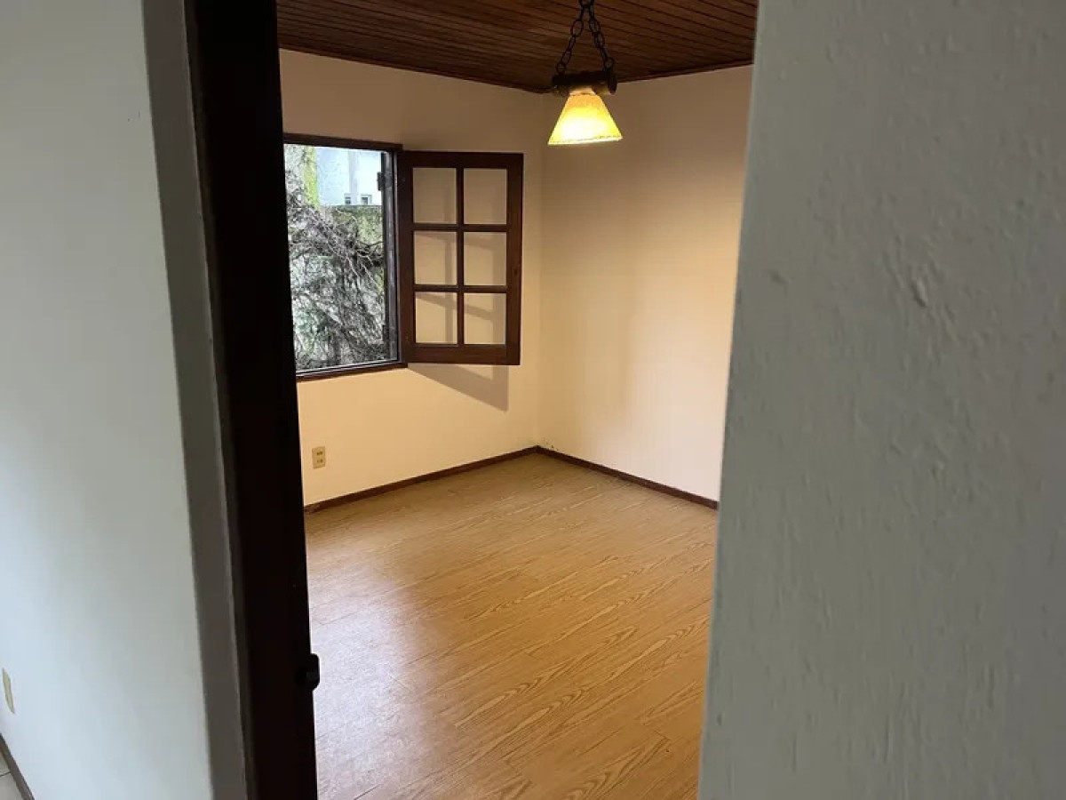 Casa ID.6780 - Alquiler Casa en PH 2 Dormitorios Malvin con patio