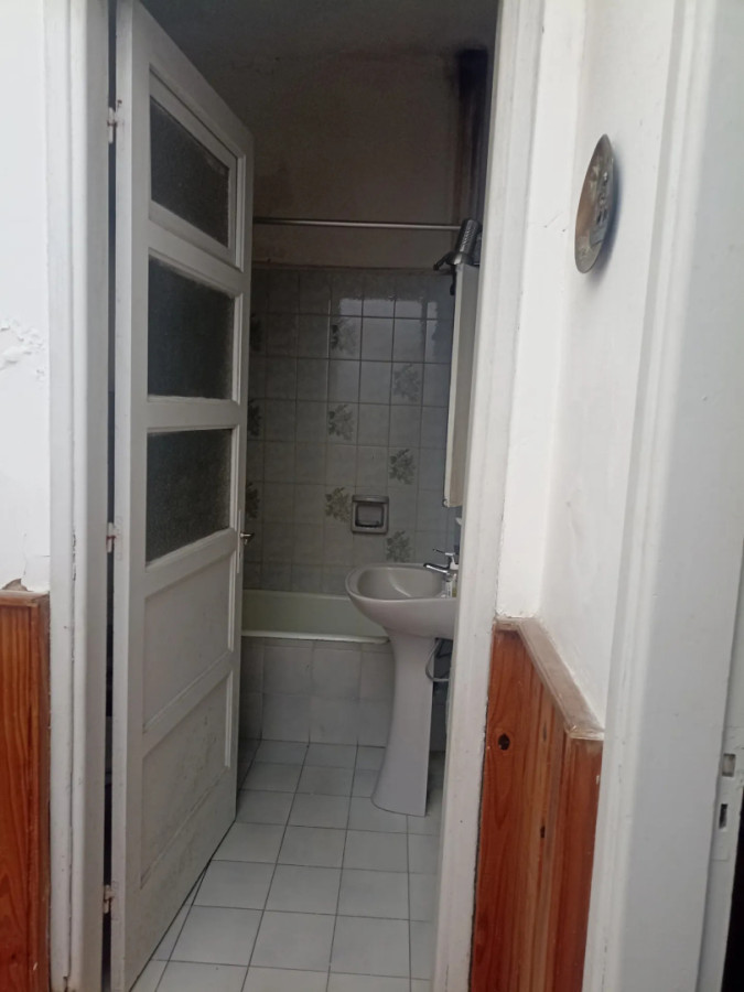 Casa ID.5668 - Venta Casa 2 Dormitorios Pocitos con patio 