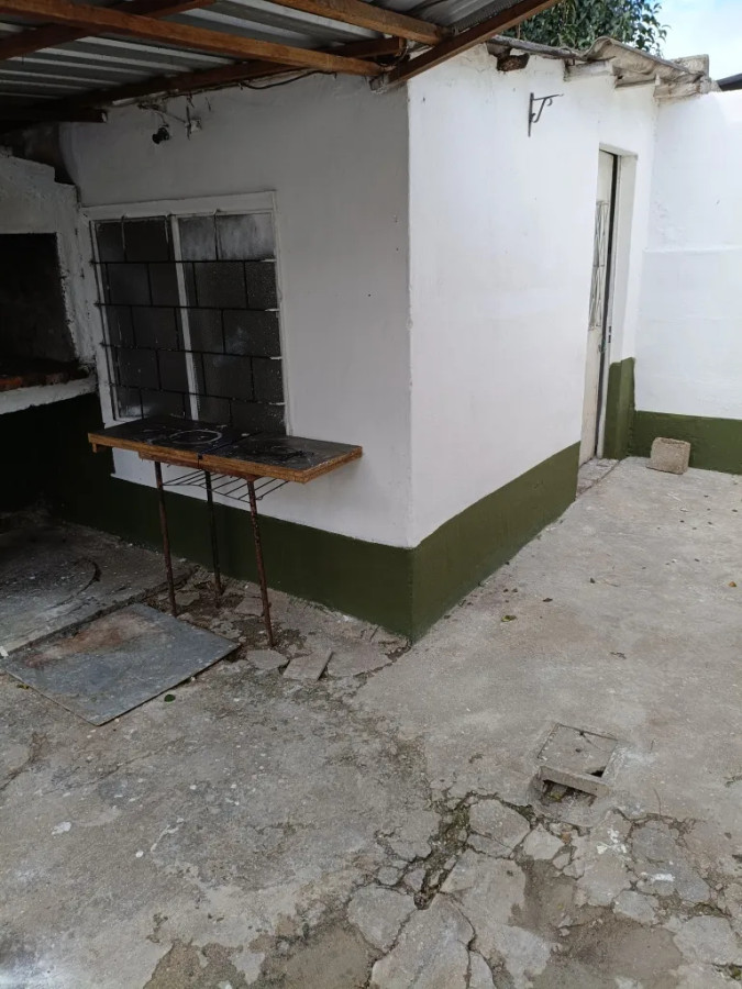 Casa ID.5112 - Alquiler Casa 2 Dormitorios Prado con patio y parrillero