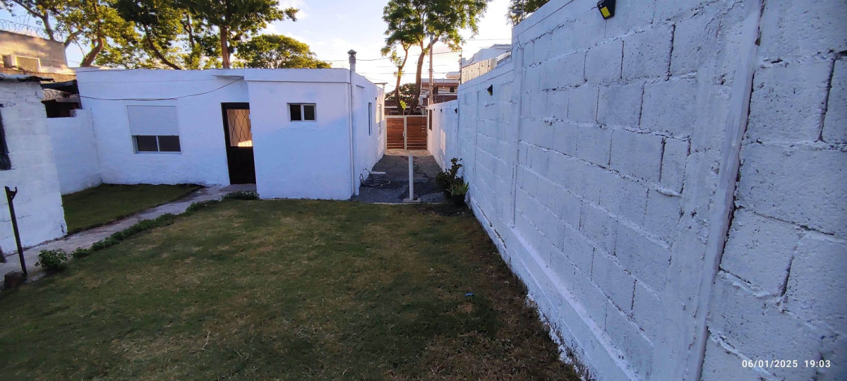 Casa ID.5103 - Venta Casa 2 Dormitorios Prado con patio y garaje