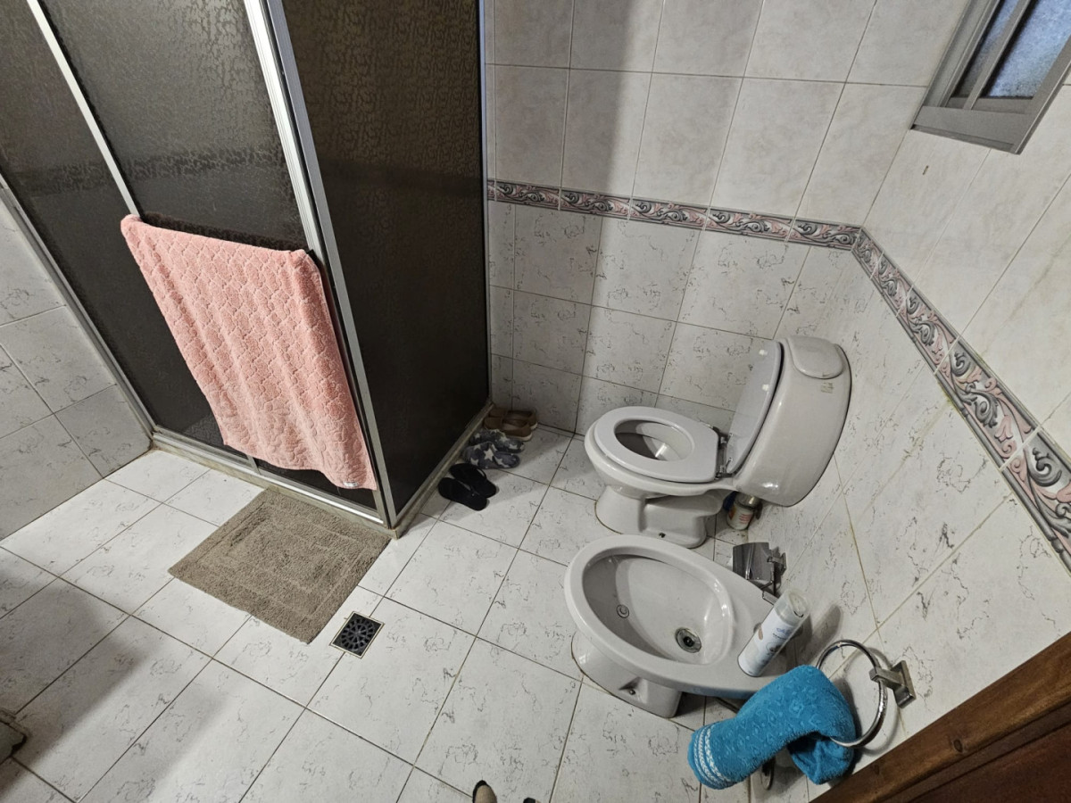 Casa ID.6268 - Venta Casa y Apartamento 4 Dormitorios Brazo Oriental Cochera