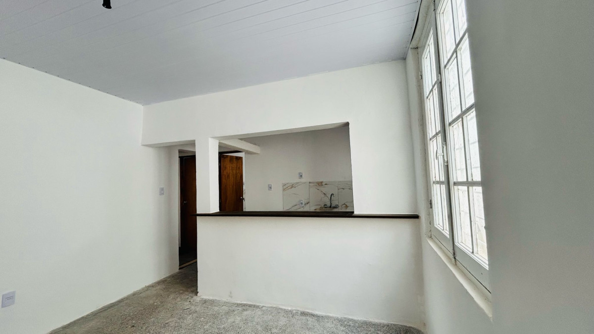 Casa ID.4760 - Alquiler Casa 3 Dormitorios Cerrito con patio y garaje 